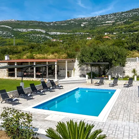 ヴィラ Stari Hill Private Pool スプリト